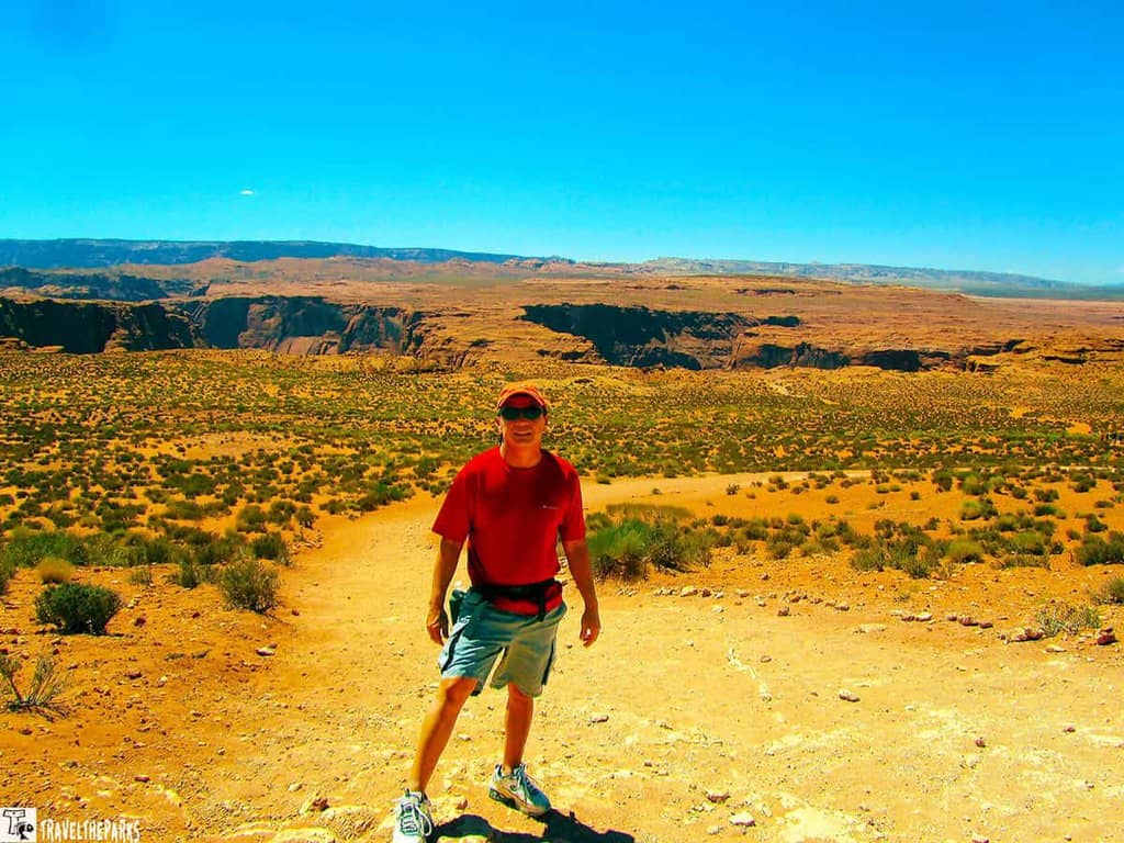 Views from the Horseshoe Bend Overlook with Man in the foreground