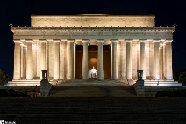 Lincoln Memorial illuminated at night.