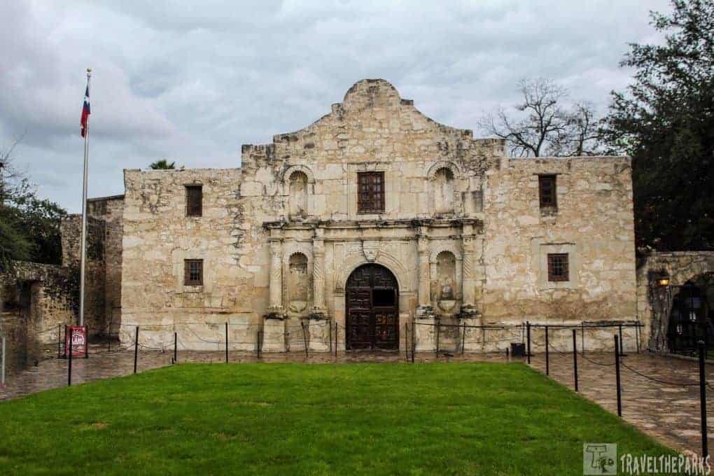 Spotlight on Texas Most Famous Landmark: The Alamo - Travel The Parks