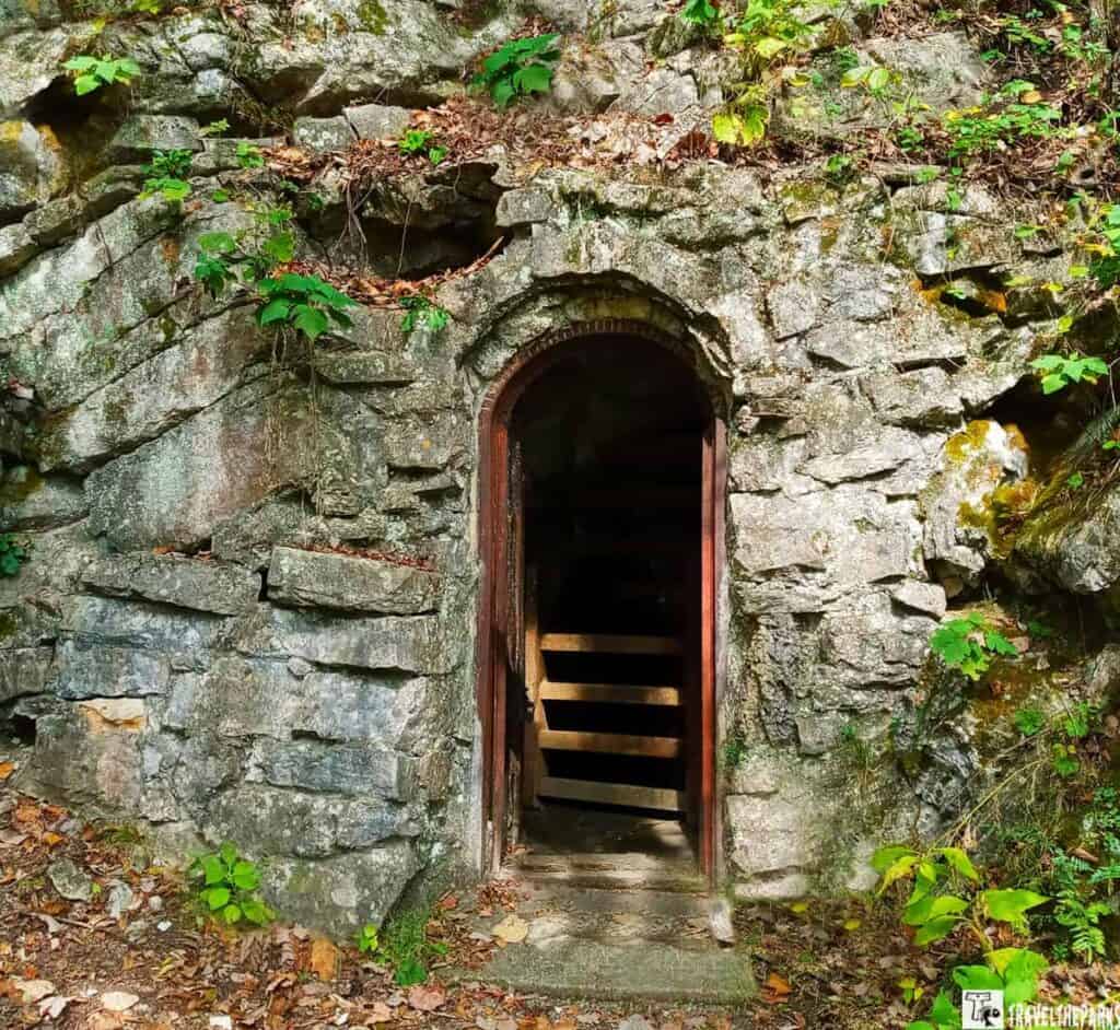 Entrance to Gap Cave at Cumberland Gap National Historical Park.